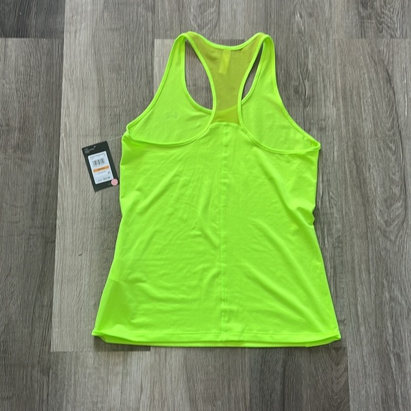 Brand new with tags Under Armour tank - Picture 2 of 2